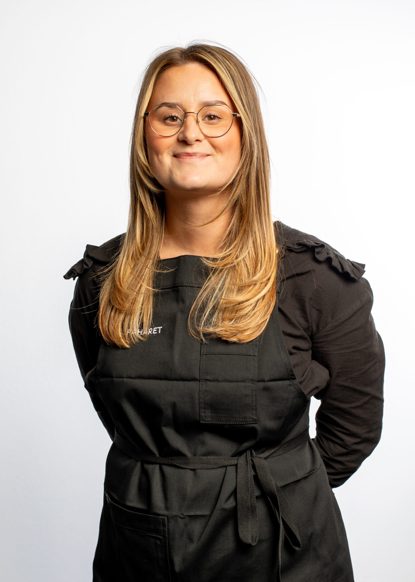 Nora L.